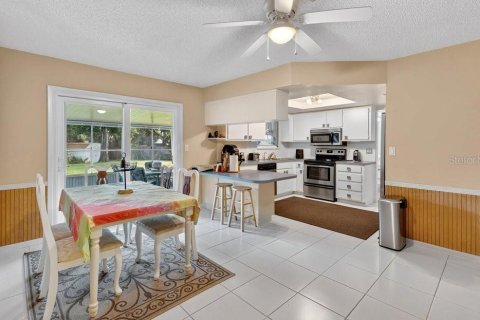 House in Melbourne, Florida 3 bedrooms, 217.11 sq.m. № 1826427 - photo 6