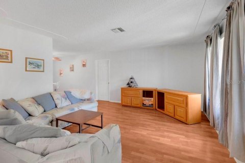 House in Melbourne, Florida 3 bedrooms, 217.11 sq.m. № 1826427 - photo 5