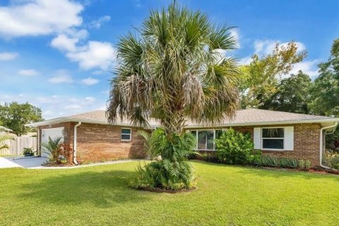House in Melbourne, Florida 3 bedrooms, 217.11 sq.m. № 1826427 - photo 25