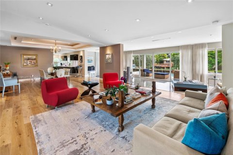 Villa ou maison à vendre à Miami Shores, Floride: 4 chambres, 394.56 m2 № 2016513 - photo 10