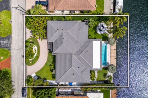 Villa ou maison à vendre à Miami Shores, Floride: 4 chambres, 394.56 m2 № 2016513 - photo 5