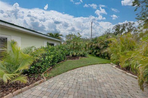 Casa en venta en Gulfport, Florida, 3 dormitorios, 189.52 m2 № 1771171 - foto 28