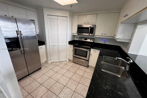 Снять в аренду кондоминиум в Майами, Флорида 1 спальня, 74.88м2, № 2003529 - фото 11