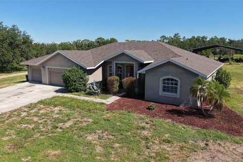 House in Myakka City, Florida 3 bedrooms, 239.41 sq.m. № 1847860 - photo 2