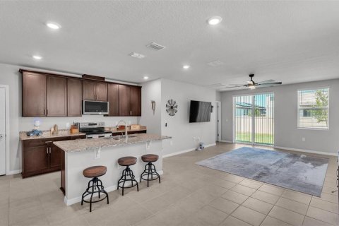 Casa en venta en Winter Haven, Florida, 4 dormitorios, 201.6 m2 № 1640319 - foto 11