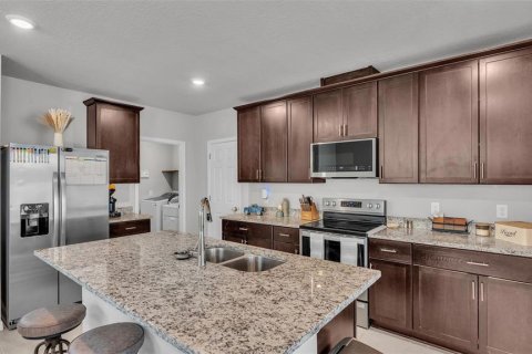 Casa en venta en Winter Haven, Florida, 4 dormitorios, 201.6 m2 № 1640319 - foto 6