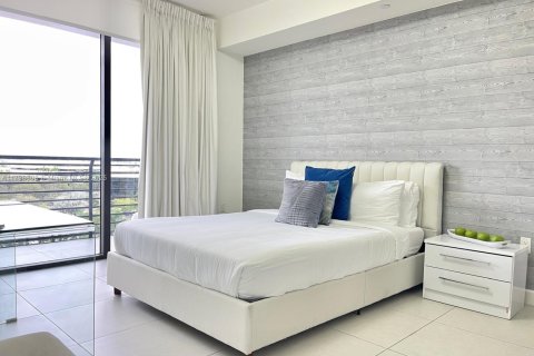 Condo in Doral, Florida, 2 bedrooms  № 1864491 - photo 9