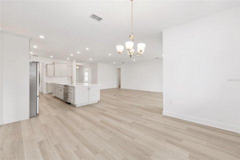 House in Ocala, Florida 3 bedrooms, 270.07 sq.m. № 1901904 - photo 17