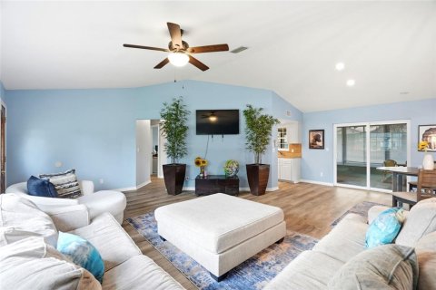 Villa ou maison à vendre à Spring Hill, Floride: 3 chambres, 133.04 m2 № 2222880 - photo 6