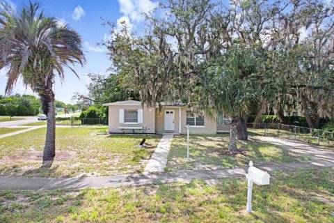 Villa ou maison à Spring Hill, Floride 2 chambres, 82.68 m2 № 2313413