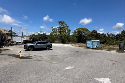 Propiedad comercial en venta en Englewood, Florida, 523.97 m2 № 2166126 - foto 13