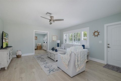 Купить виллу или дом в Данедин, Флорида 7 комнат, 112.69м2, № 1786618 - фото 11