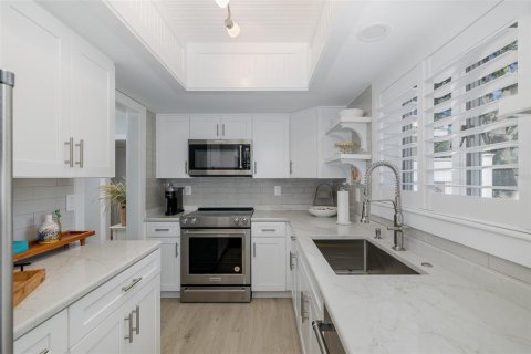 Купить виллу или дом в Данедин, Флорида 7 комнат, 112.69м2, № 1786618 - фото 18