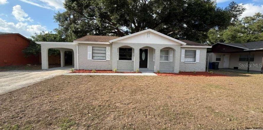 Casa en Tampa, Florida 4 dormitorios, 110.37 m2 № 2102144