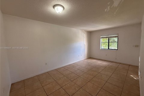 Condominio en alquiler en Cutler Bay, Florida, 2 dormitorios, 75.16 m2 № 2058648 - foto 5