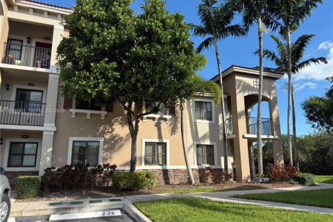 Condominio en Cutler Bay, Florida, 2 dormitorios  № 2058648
