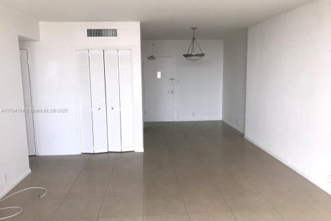 Купить кондоминиум в Майами-Бич, Флорида 1 спальня, 79.15м2, № 2013285 - фото 8