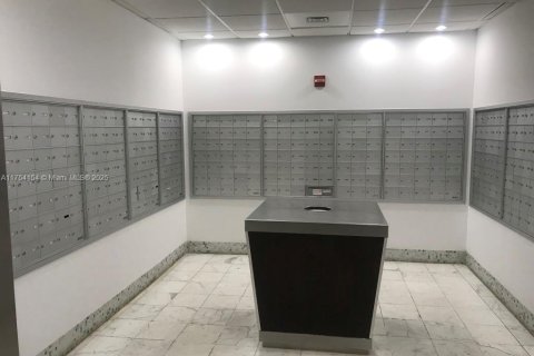 Купить кондоминиум в Майами-Бич, Флорида 1 спальня, 79.15м2, № 2013285 - фото 17