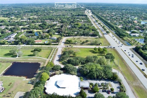 House in Davie, Florida 4 bedrooms, 384.71 sq.m. № 1119613 - photo 6