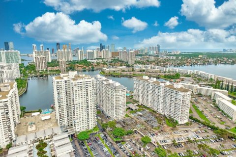 Appartement à louer à Aventura, Floride: 1 chambre, 81.1 m2 № 1971979 - photo 8