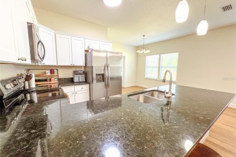 House in Newberry, Florida 3 bedrooms, 124.77 sq.m. № 2393560 - photo 5