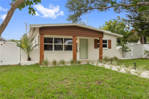 Casa en venta en Saint Petersburg, Florida, 4 dormitorios, 141.77 m2 № 2386665 - foto 23