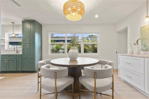 Casa en venta en Saint Petersburg, Florida, 4 dormitorios, 141.77 m2 № 2386665 - foto 6