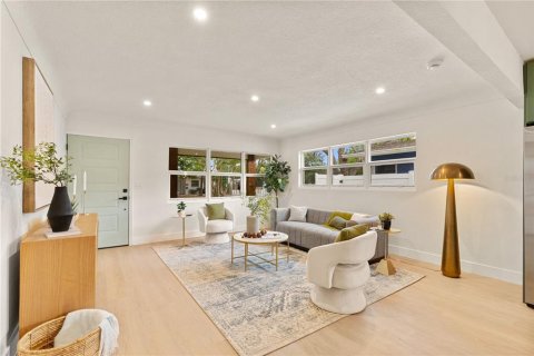 Casa en venta en Saint Petersburg, Florida, 4 dormitorios, 141.77 m2 № 2386665 - foto 25