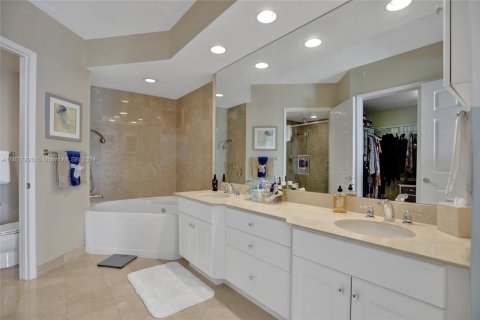 Condo in Aventura, Florida, 2 bedrooms  № 1290857 - photo 19