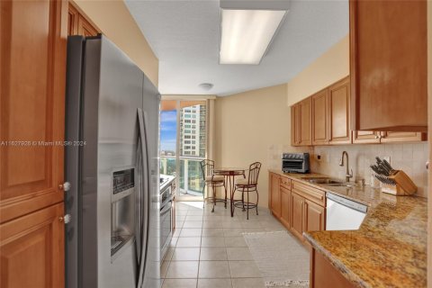 Condo in Aventura, Florida, 2 bedrooms  № 1290857 - photo 14