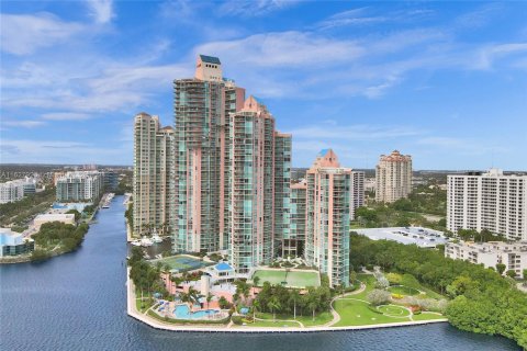 Condo in Aventura, Florida, 2 bedrooms  № 1290857 - photo 27