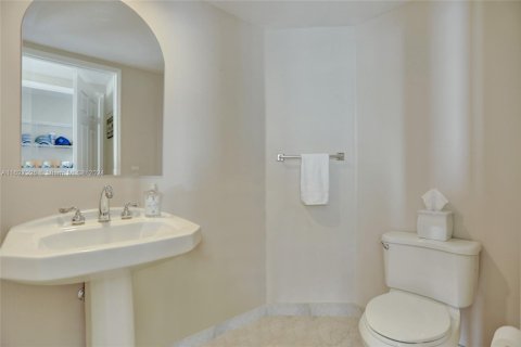 Condo in Aventura, Florida, 2 bedrooms  № 1290857 - photo 25