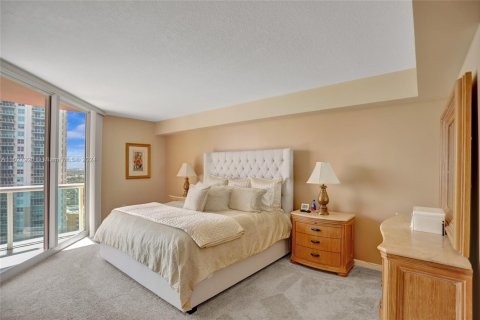 Condo in Aventura, Florida, 2 bedrooms  № 1290857 - photo 15