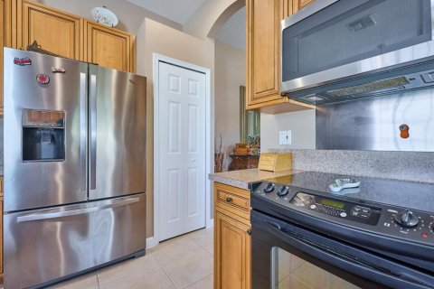 Townhouse in Palm Beach Gardens, Florida 3 bedrooms, 165.92 sq.m. № 2184986 - photo 29