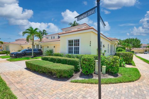 Townhouse in Palm Beach Gardens, Florida 3 bedrooms, 165.92 sq.m. № 2184986 - photo 3