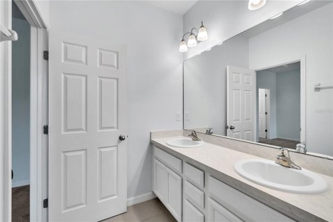 Townhouse in Apopka, Florida 3 bedrooms, 153.29 sq.m. № 1661740 - photo 22