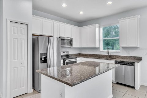 Townhouse in Apopka, Florida 3 bedrooms, 153.29 sq.m. № 1661740 - photo 11