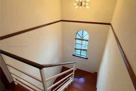 Adosado en venta en Coral Gables, Florida, 2 dormitorios, 97.55 m2 № 1999992 - foto 6