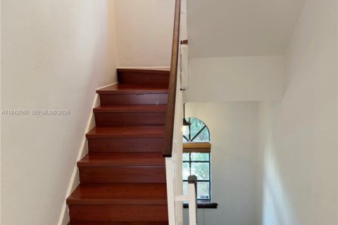 Adosado en venta en Coral Gables, Florida, 2 dormitorios, 97.55 m2 № 1999992 - foto 16