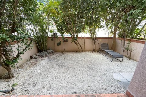 Adosado en venta en Coral Gables, Florida, 2 dormitorios, 97.55 m2 № 1999992 - foto 12