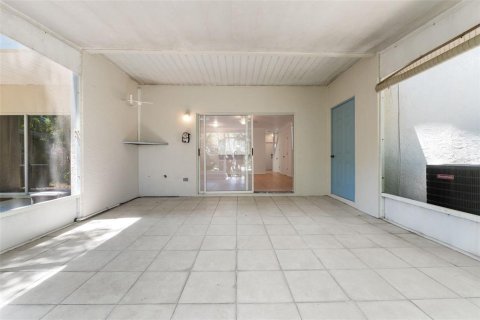 Touwnhouse à vendre à Winter Haven, Floride: 2 chambres, 119.01 m2 № 1540567 - photo 18