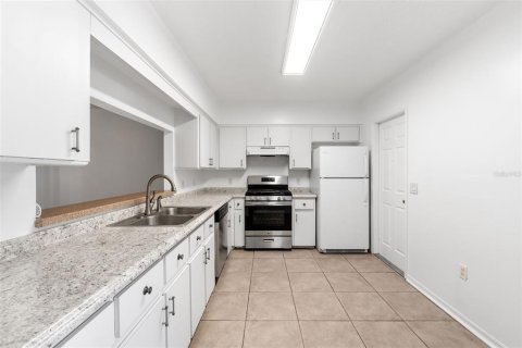 Touwnhouse à vendre à Winter Haven, Floride: 2 chambres, 119.01 m2 № 1540567 - photo 9
