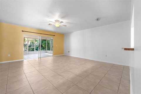 Touwnhouse à vendre à Winter Haven, Floride: 2 chambres, 119.01 m2 № 1540567 - photo 10