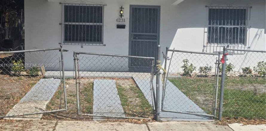 Villa ou maison à Miami, Floride 2 chambres, 77.48 m2 № 2057280