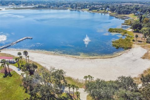 Casa en venta en Haines City, Florida, 5 dormitorios, 248.61 m2 № 2211696 - foto 3