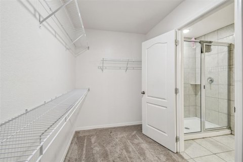 Casa en venta en Haines City, Florida, 5 dormitorios, 248.61 m2 № 2211696 - foto 15