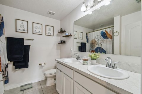 Casa en venta en Haines City, Florida, 5 dormitorios, 248.61 m2 № 2211696 - foto 24