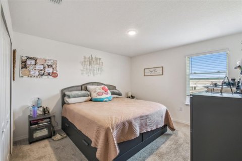 Casa en venta en Haines City, Florida, 5 dormitorios, 248.61 m2 № 2211696 - foto 22