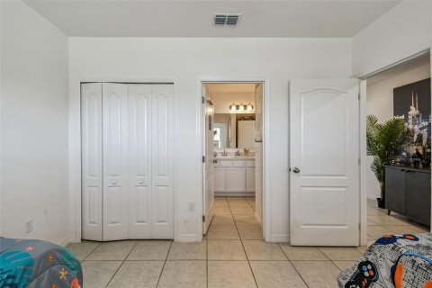 Casa en venta en Haines City, Florida, 5 dormitorios, 248.61 m2 № 2211696 - foto 27