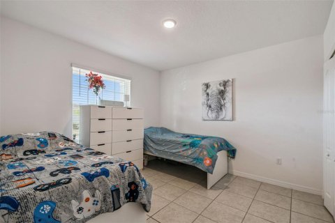 Casa en venta en Haines City, Florida, 5 dormitorios, 248.61 m2 № 2211696 - foto 28
